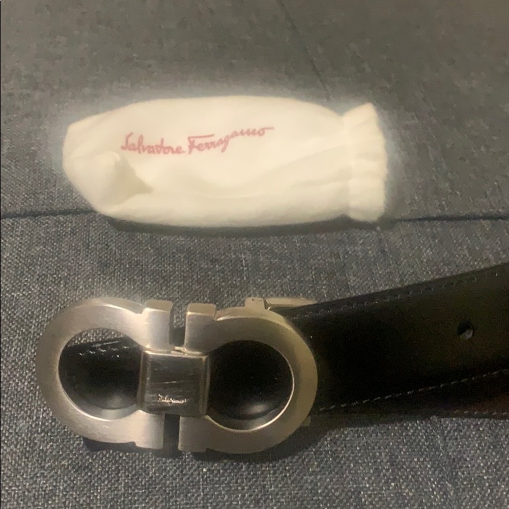 Salvatore Ferragamo Belt 32-34 waist